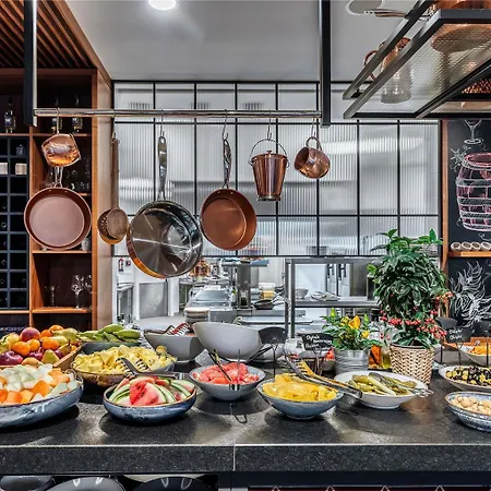 فندق Mercure Centrum كاتوفيتسه