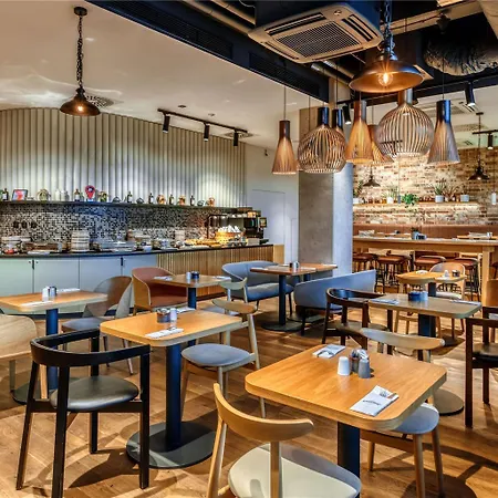 Mercure Centrum Hotel 4*