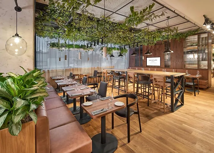 Mercure Centrum Hotel 4*